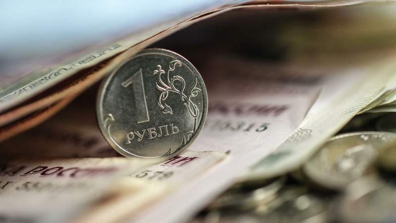 Эксперты оценили вероятность снижения курса рубля к концу года