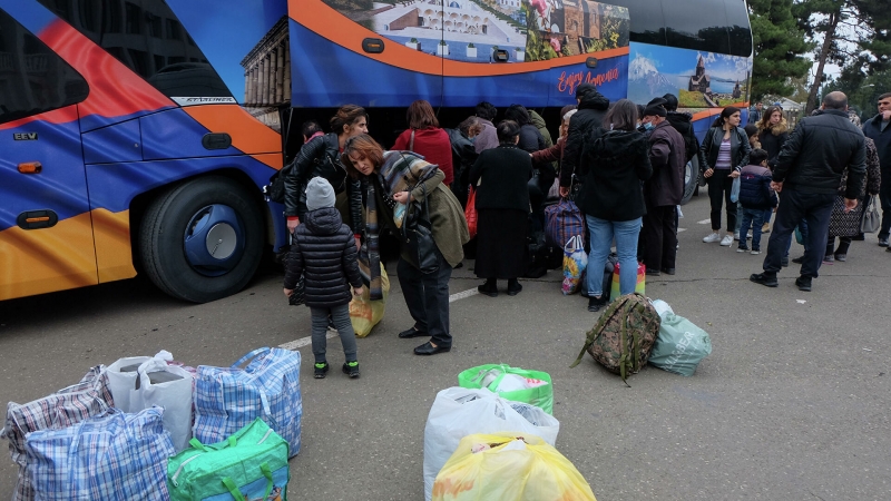 Лавров рассказал о ситуации с беженцами в Карабахе