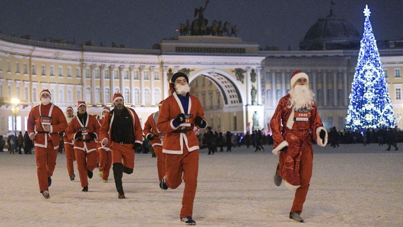 Эксперты рассказали, как сэкономить на новогоднем туре в Санкт-Петербург