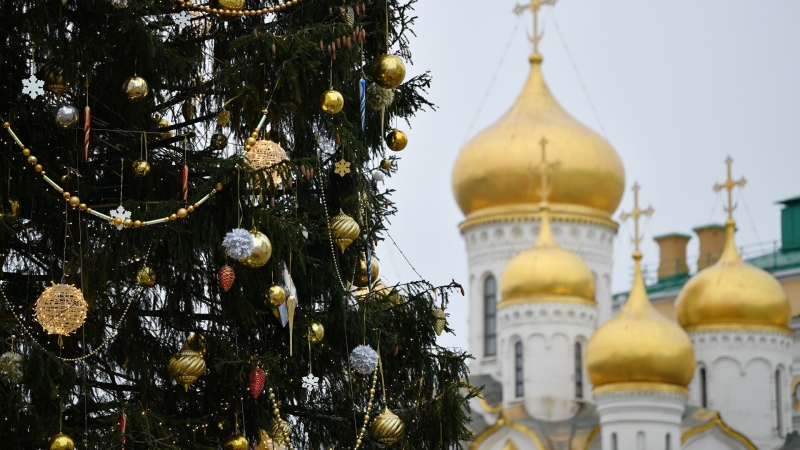 Главную елку России нарядили к Новому году