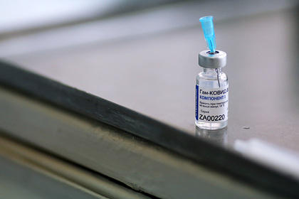 Путин пообщался с разработчиками вакцин из центра Гамалеи и AstraZeneca