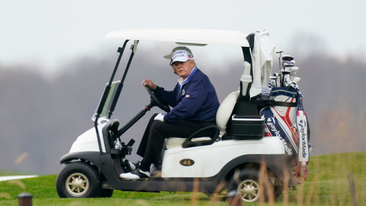 Американские гольфисты отказались играть на полях Трампа