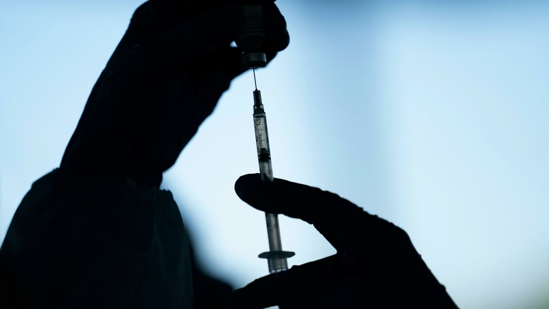 Конгрессмен заразился коронавирусом после двух прививок от Pfizer