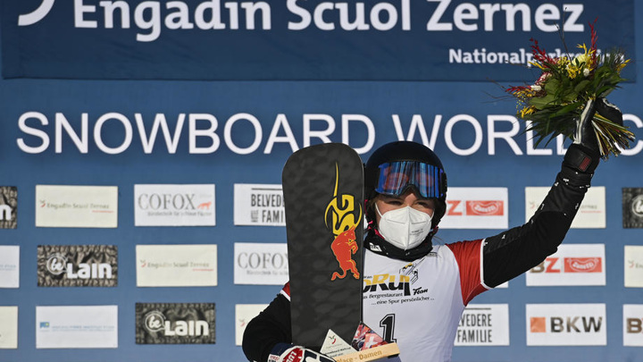 Надыршина выиграла этап Кубка мира по сноуборду в Австрии