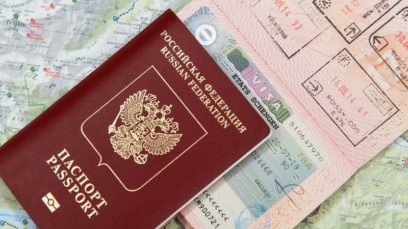 Российский паспорт оказался на 50 месте в рейтинге лучших в мире