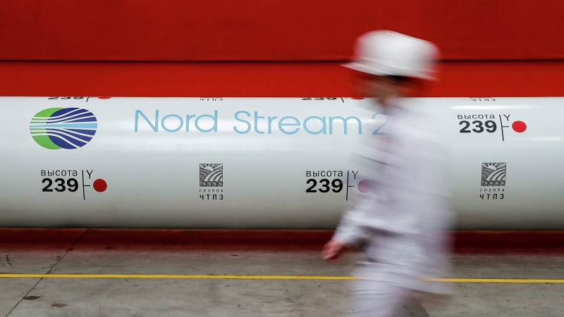 Укладка труб "Северного потока — 2" возобновится в водах Дании 15 января