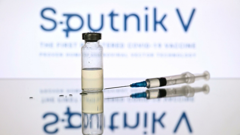 Казахстан зарегистрировал произведенную в республике вакцину "Спутник V"
