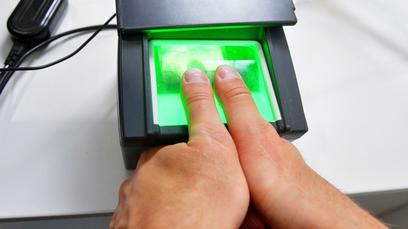 Объединение пассажиров оценило идею внедрения биометрии в аэропортах