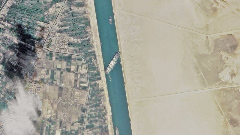 Авария в Суэцком канале вызвала взлет цен на морские грузоперевозки