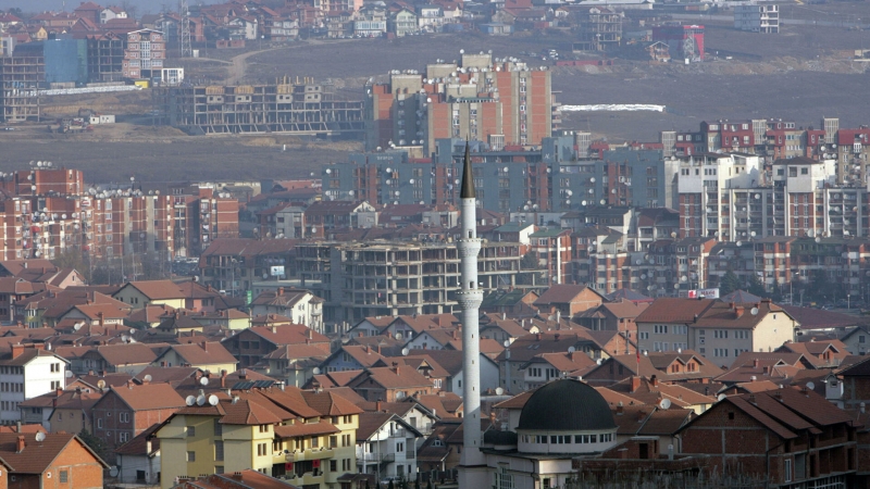 В Косово выступили против "правительства" во главе с радикалом