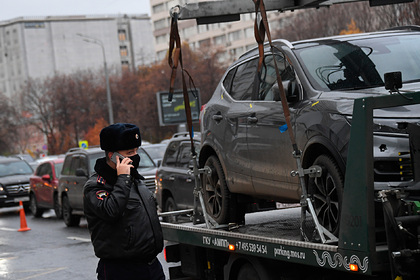 В Москве подорожает эвакуация неправильно припаркованных машин