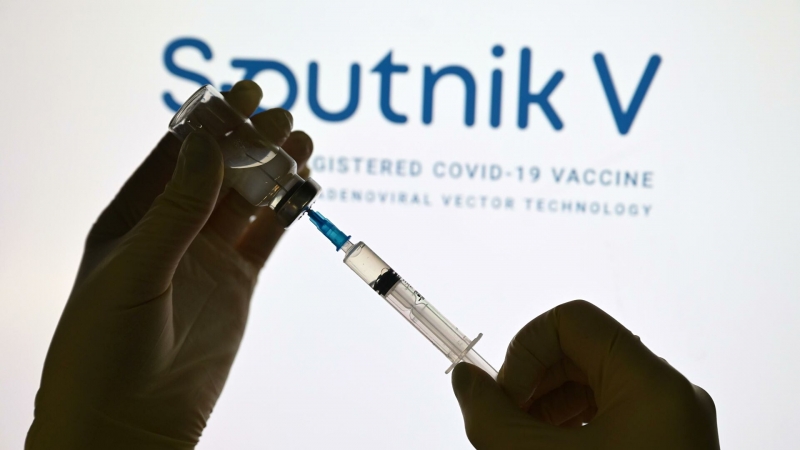 В Северной Македонии началась вакцинация "Спутником V"