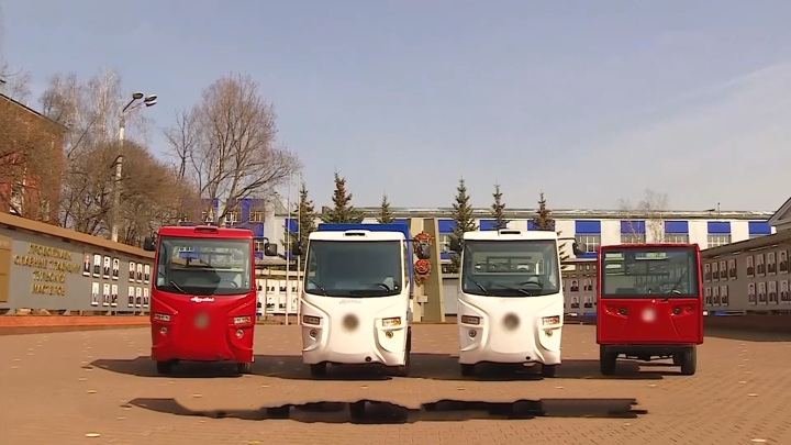 Электрокар "Муравей" и родстер "Крым": новые авто для полиции