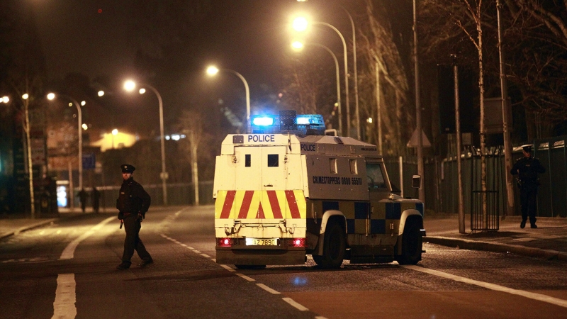 При столкновениях в Белфасте пострадали семь полицейских