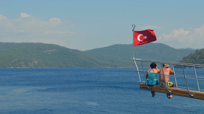 Российские туристы стали значительно реже покупать путевки в Турцию