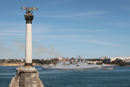 В Госдуме оценили планы США направить военные корабли в Черное море