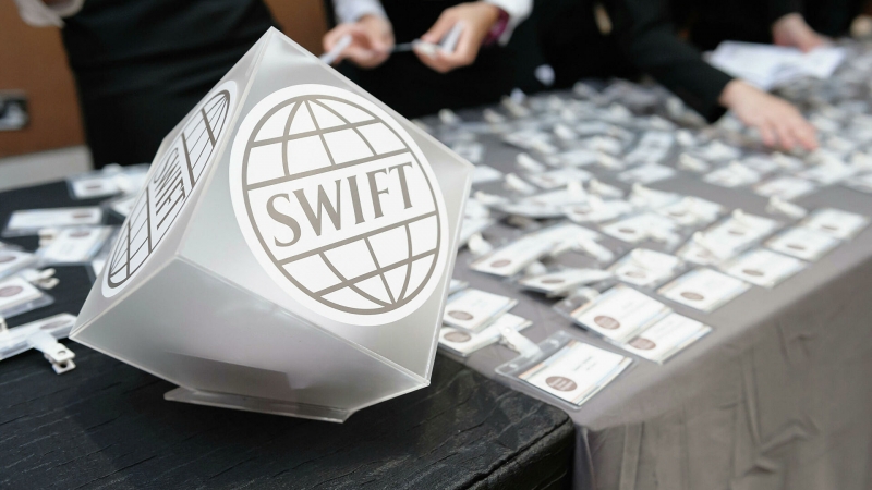 В МИД не исключили появления в России альтернативы SWIFT