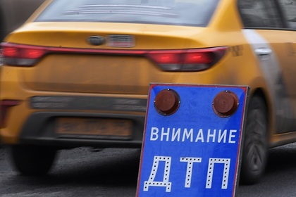 В Москве произошло ДТП с такси и каршерингом