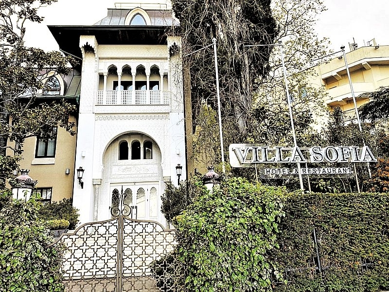 Владелец агентства недвижимости рассказал о продаже отеля Софии Ротару в Ялте за 23 млн евро