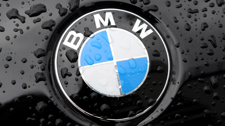 Электрокары и купе: BMW привезет новые автомобили