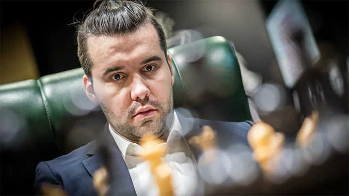 Непомнящий сохранил пятую позицию в рейтинге FIDE