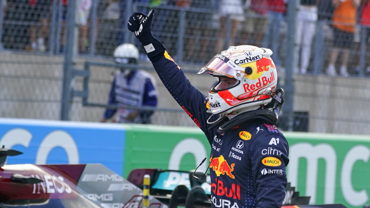Ферстаппен стал первым на Гран-при Эмилии-Романьи