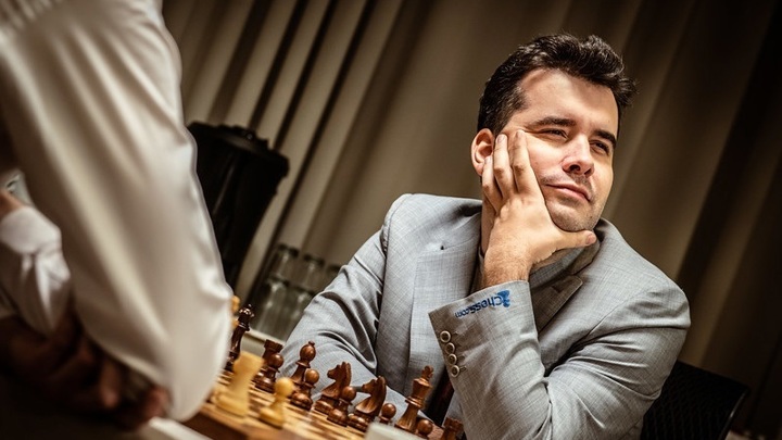 Непомнящий сохранил третье место в рейтинге FIDE