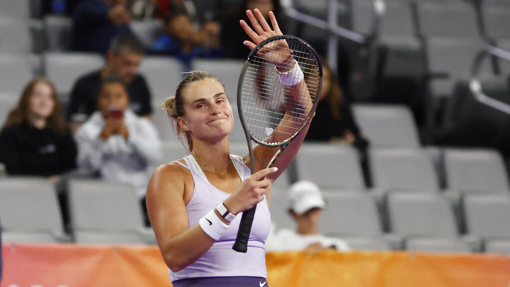 Арина Соболенко проиграла Саккари на Итоговом турнире ВТА