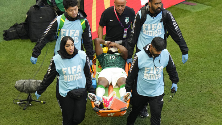 Футболист сломал челюсть в матче с Аргентиной. Ему предстоит операция