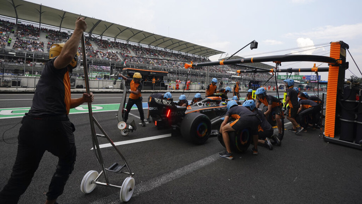 McLaren обновил рекорд сезона в "Формуле-1" по скорости пит-стопа