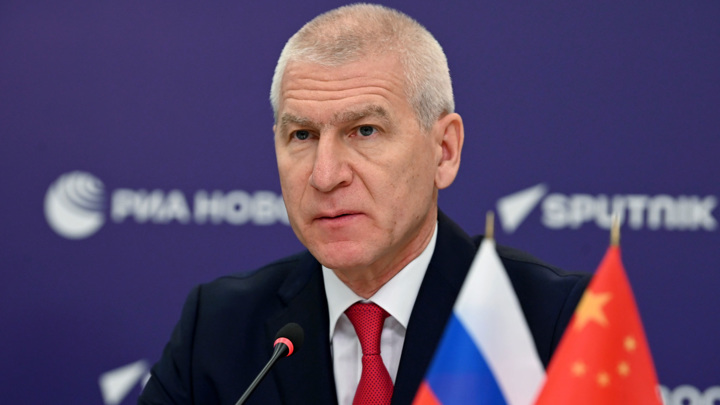 Матыцин считает, что ФИФА готова отпустить российский футбол из Европы в Азию