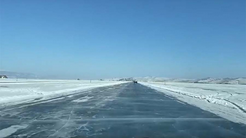 Ледовую переправу к острову Ольхон открыли на Байкале