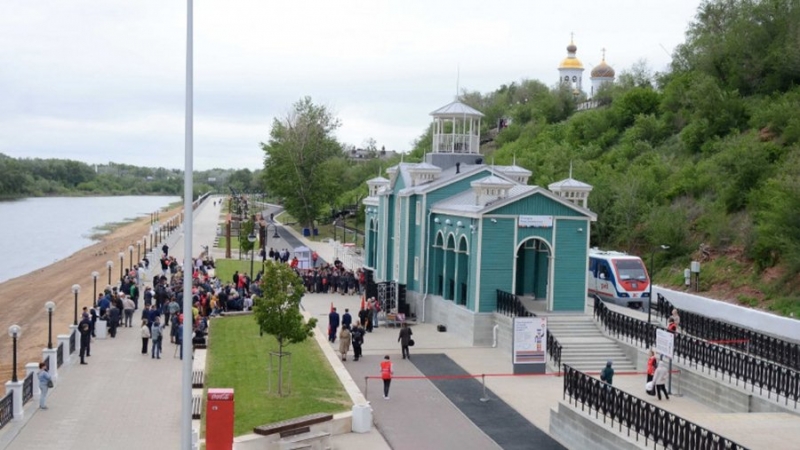 Станцию детской железной дороги Комсомольская открыли в Оренбурге