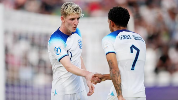 Английские футболисты выиграли чемпионат Европы среди молодежных команд