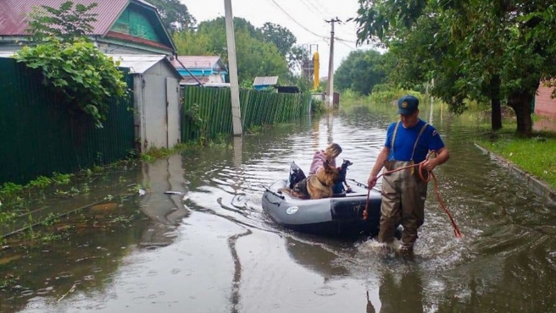 Семь населенных пунктов в Приморье оказались отрезаны из-за дождей