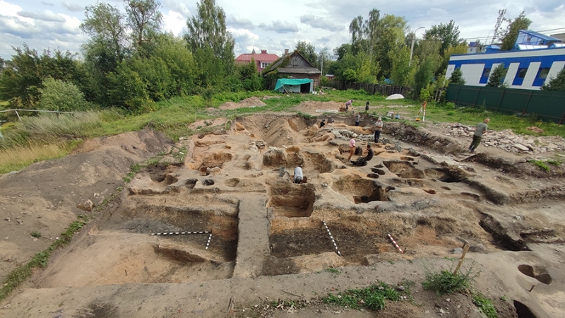 Археологи обнаружили монастырский некрополь в Пскове