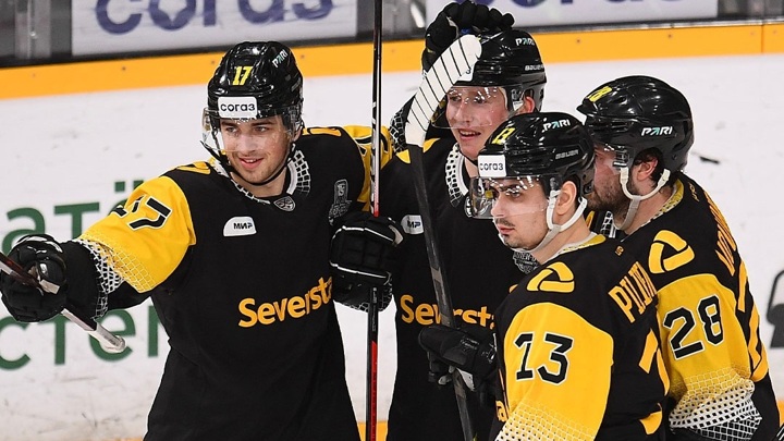 "Северсталь" добилась пятой победы подряд в КХЛ