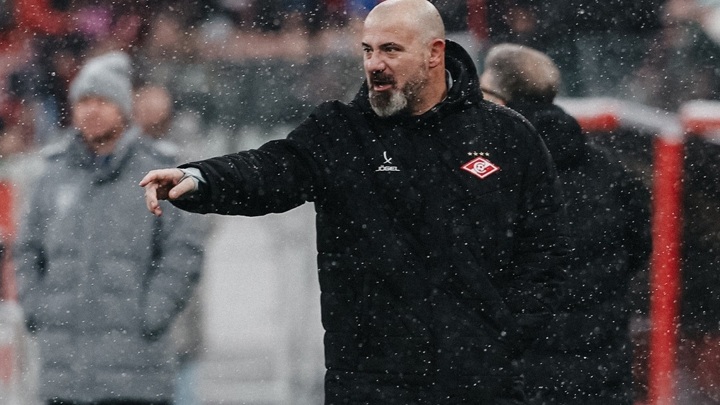 ФК "Спартак" может расторгнуть соглашение с тренером Станковичем - Новости на Вести.ru