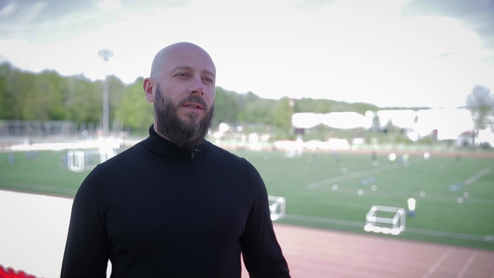 Глава стадиона "Авангард" в Перове рассказал о преображении после реконструкции - Новости на Вести.ru