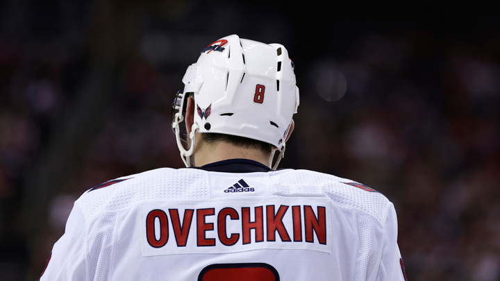 Овечкин обновил снайперский рекорд НХЛ еще одной шайбой - Новости на Вести.ru