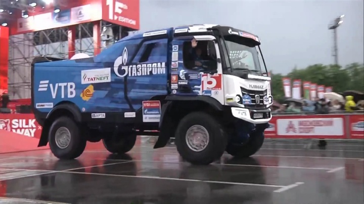 Участники ралли "Шелковый путь" поделились ожиданиями от предстоящей гонки - Новости на Вести.ru